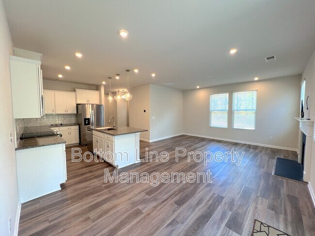 Foto del edificio - 12003 Gambrell Dr