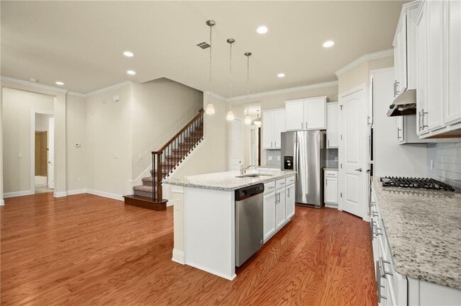 Building Photo - 600 Acadia Bnd