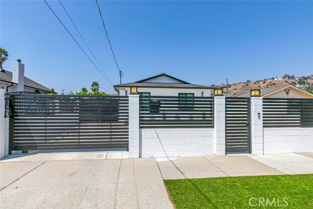 Foto del edificio - 10265 Strathern St