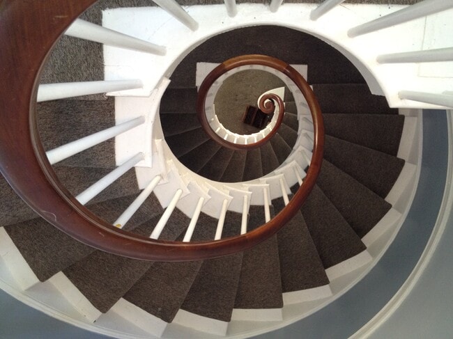 Building Photo - 10 Mall St