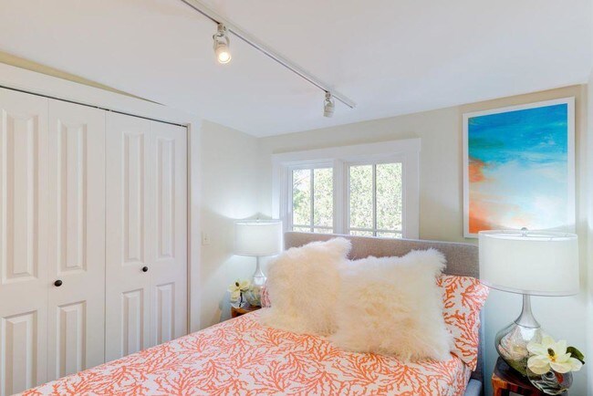 Foto del edificio - 1 Monte Verde St