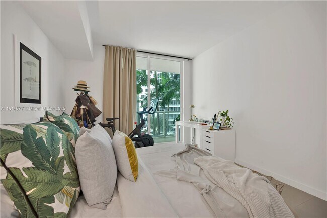 Foto del edificio - 218 SE 14th St