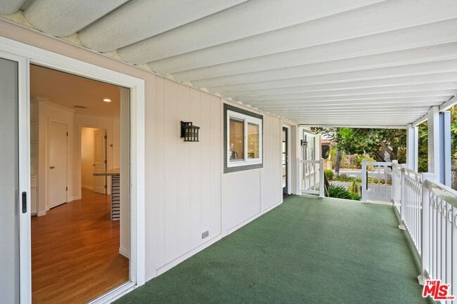 Building Photo - 29500 Heathercliff Rd