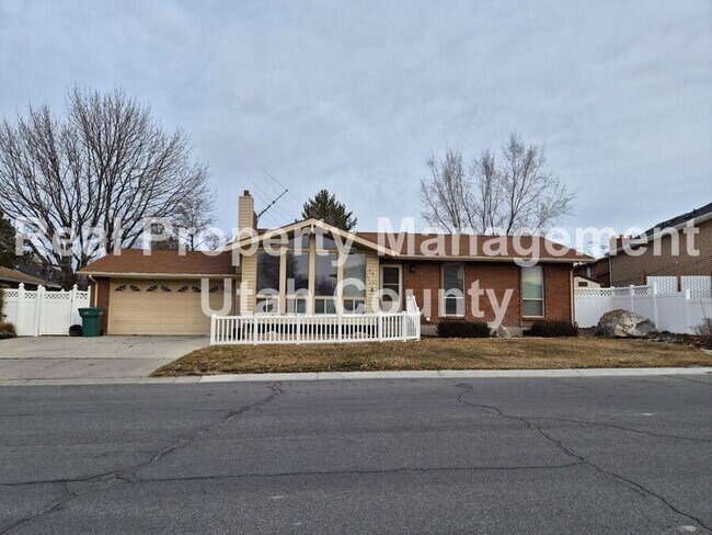 Foto del edificio - 75 E 1864 S St