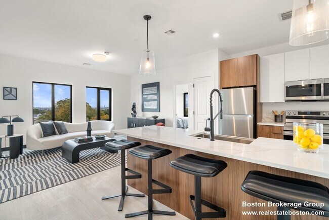 Foto del edificio - 600 E Broadway