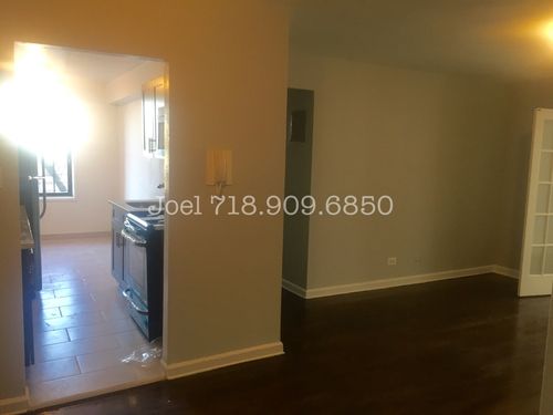 Foto del edificio - 2425 Nostrand Ave