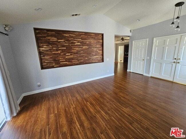 Building Photo - 290 Ridgeton Ln
