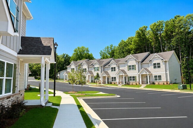 Foto del edificio - 4213 Crosby Ln