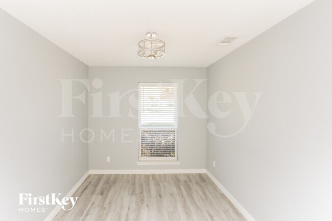 Foto del edificio - 3208 Kiest Hill Dr