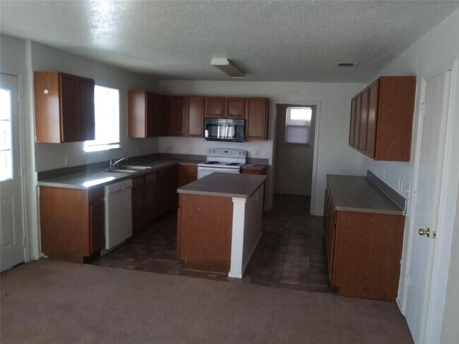 Building Photo - 14860 Bell Manor Ct
