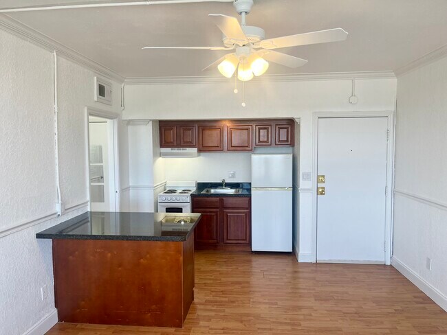 Foto del edificio - 311 W Ashley St