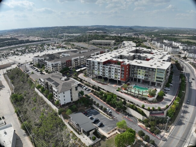 Exterior 3D - Henley at the RIM