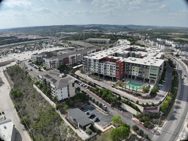 3D Exterior - Henley at the RIM