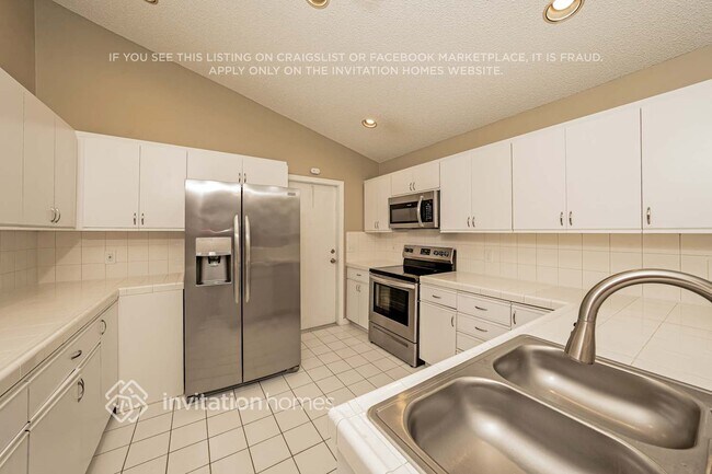 Foto del edificio - 1320 SW 18th St