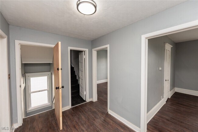 Foto del edificio - 1226 W Erie Ave