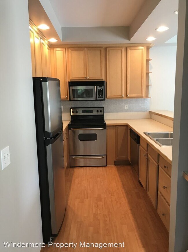 Building Photo - 2 br, 2 bath House - 4610 Celia Way #102