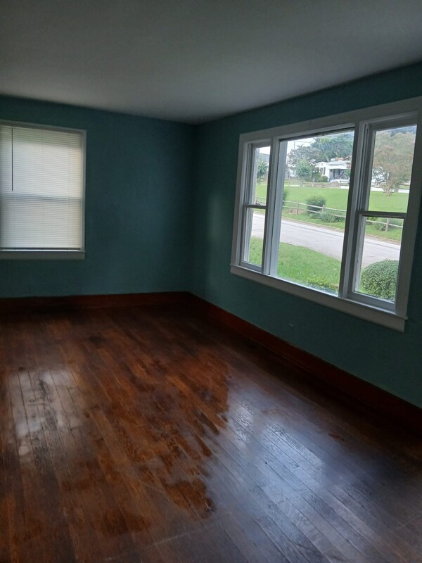 Foto del edificio - 1555 Myrtle Ave