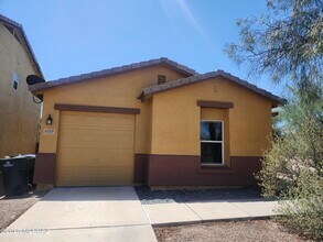 Building Photo - 4258 E Wading Pond Dr