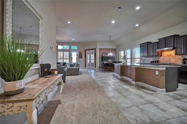 Foto del edificio - 19800 Moorlynch Ave