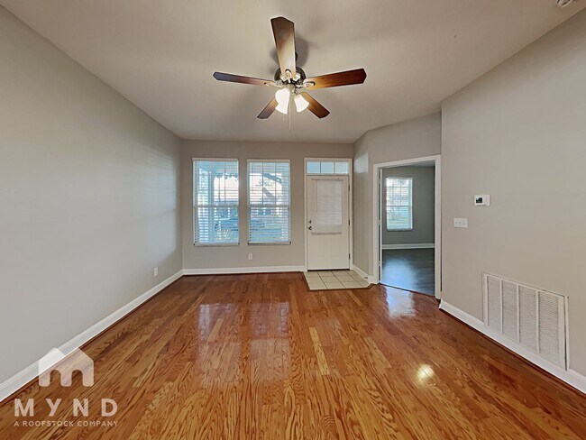 Building Photo - 6409 Ashville Dr