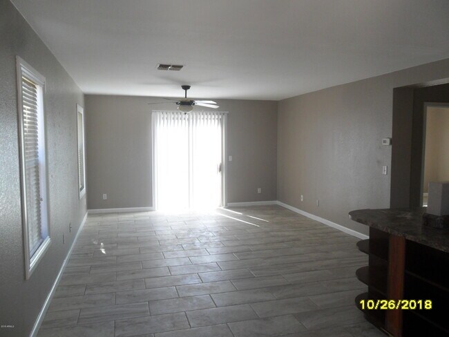 Foto del edificio - 11509 W Charter Oak Rd