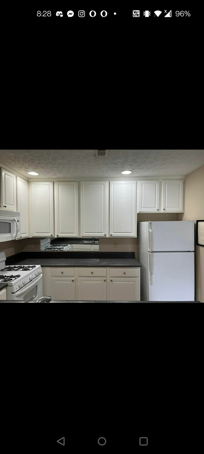 Building Photo - 5324 Stonemeadow Ave