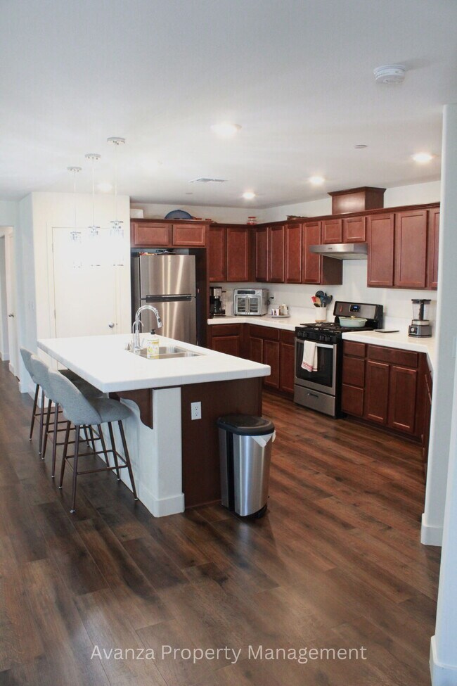 Foto del edificio - Home for Rent 6857 E. Cetti Ave Fresno, CA 93727