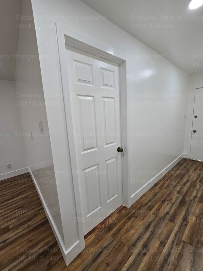 Foto del edificio - Remodeled 3 bedroom/ 1 bathroom