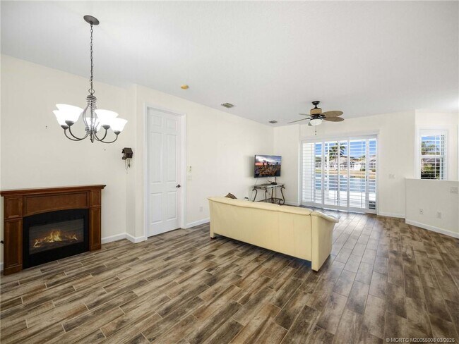 Foto del edificio - 155 56th Dr SW