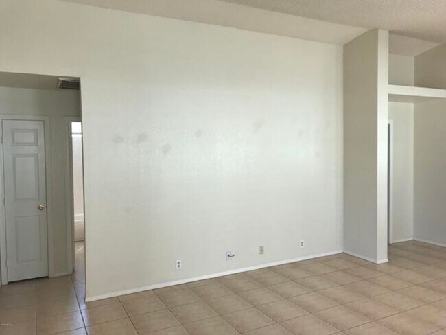 Foto del edificio - 3 bed 2 bath home in Mountainview at North...