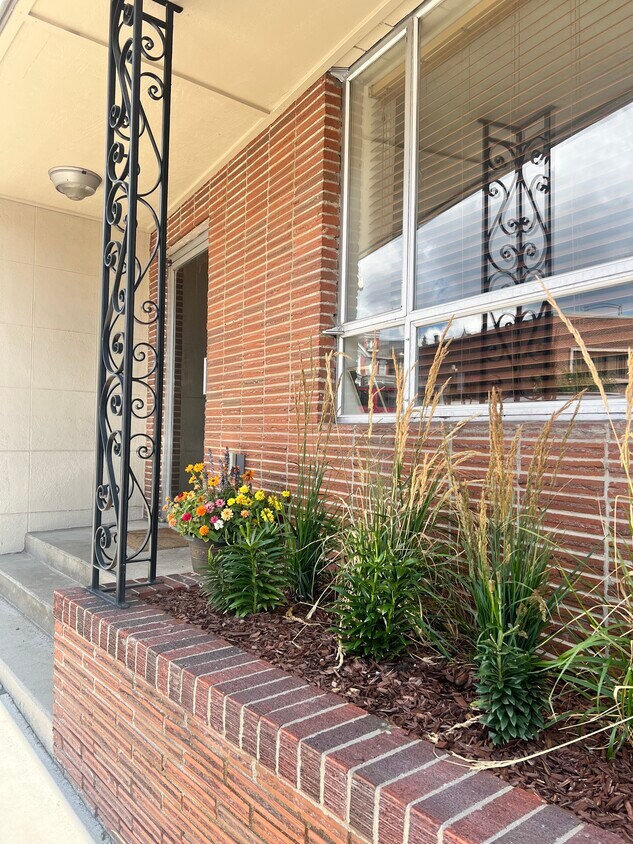 12 S Idaho St Unit 12 S Idaho Apt A, Butte, MT 59701 Condo for Rent