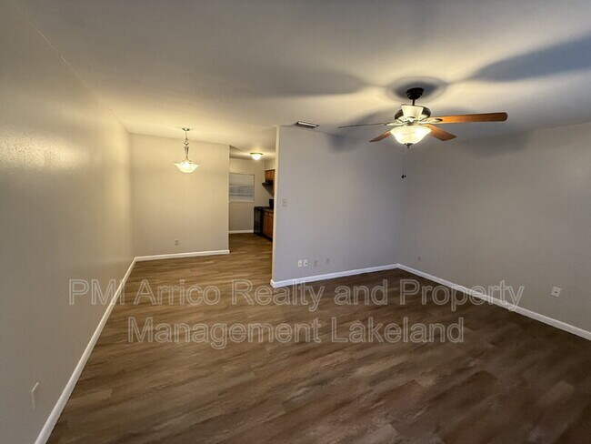 Building Photo - 3014 Reiter Dr