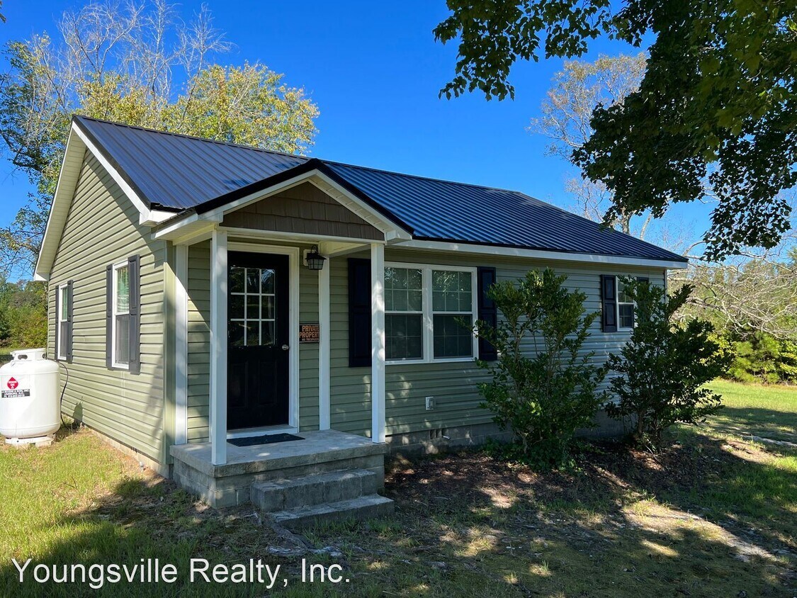 2 br, 1 bath House 317 Brewer Rd. House Rental in Louisburg, NC