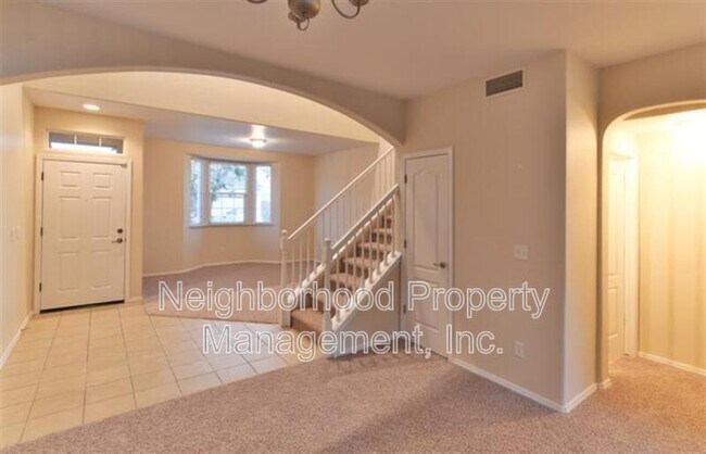Foto del edificio - 4038 W Peach Tree Ln