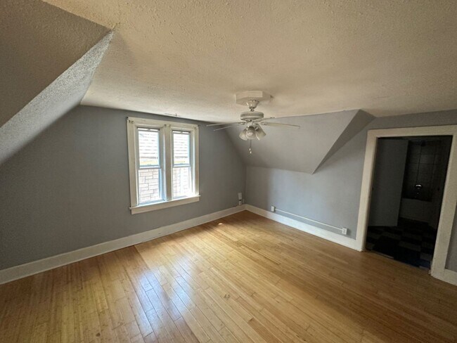 Building Photo - 2613 N Booth st duplex