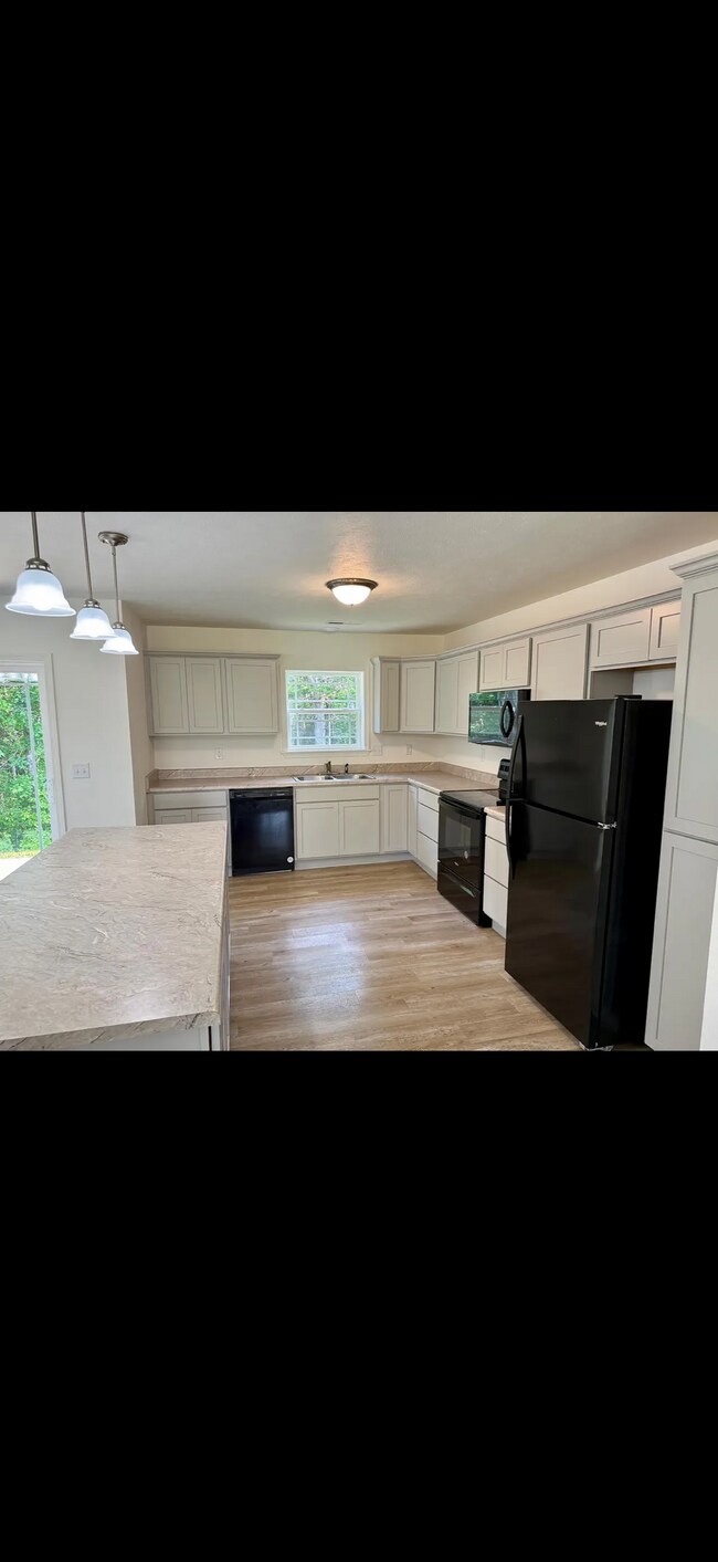 Foto del edificio - 135 Bald Cypress Ct