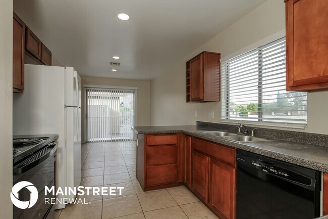 Foto del edificio - 2133 E 35th St