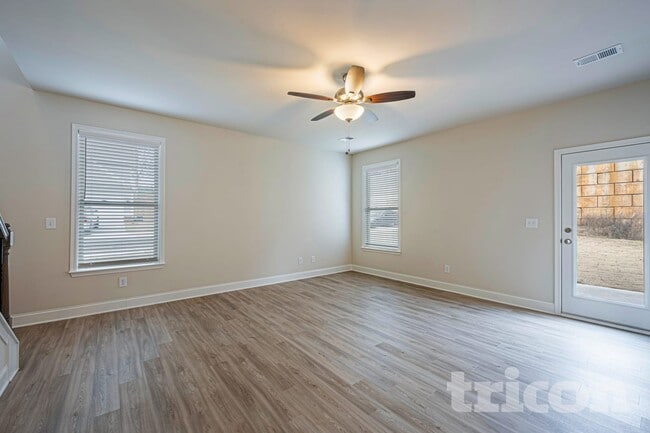 Building Photo - 210 Margrave Dr