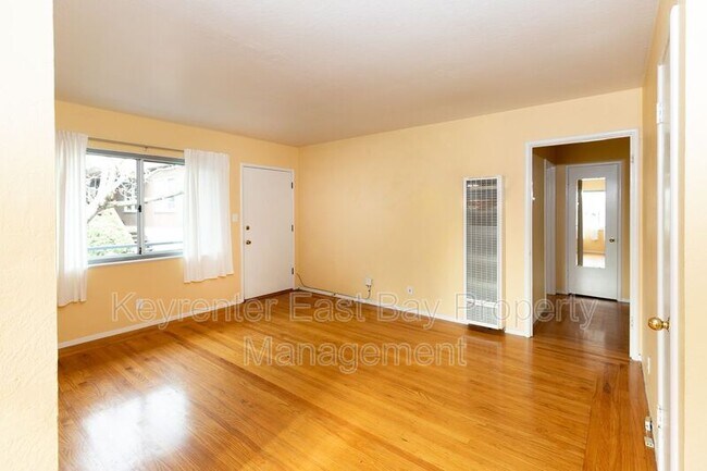 Foto del edificio - 3111 College Ave
