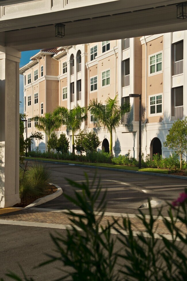 Diamond Oaks Village Apartments Bonita Springs, FL