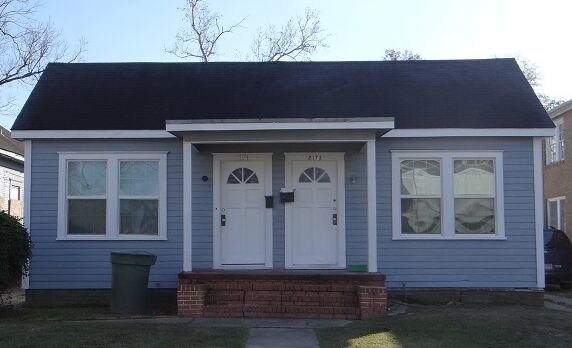 Primary Photo - 2171 Broadway DUPLEX