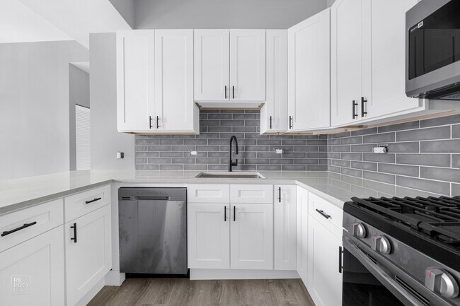 Foto del edificio - 2658 W Cortez St