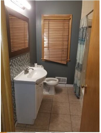 Foto principal - 4547 Colorado Ave N
