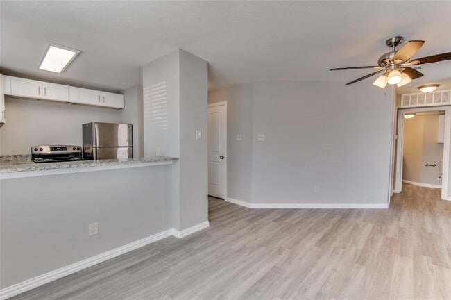 Building Photo - 1608 Pecan Chase Cir
