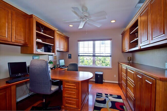 Office - 1744 Skimmer Ct