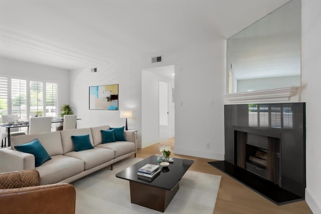 Foto principal - 4454 Coldwater Canyon Ave