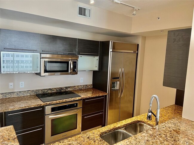 Foto del edificio - 2 br, 2 bath House - 550 Okeechobee Blvd A...