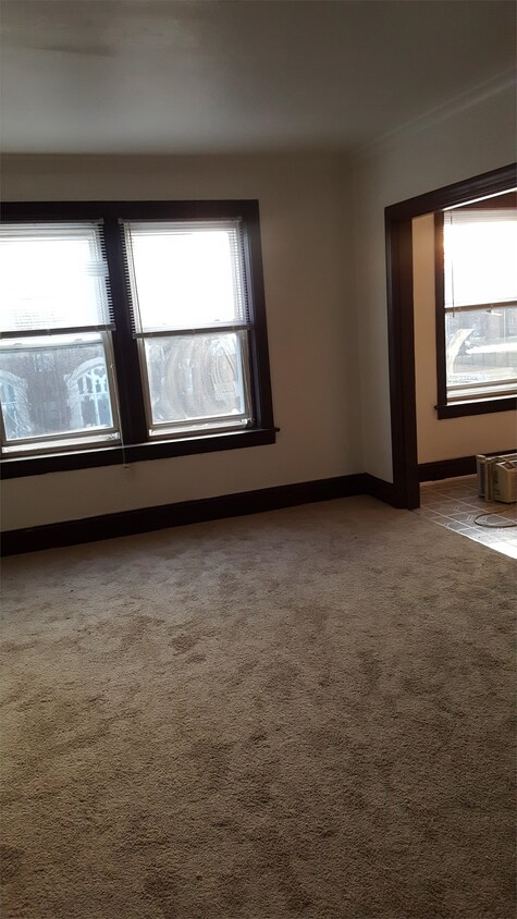 Building Photo - 3561 Itaska St