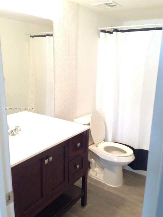Foto del edificio - 11153 NW 37th St
