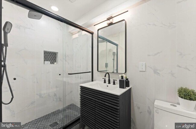 Foto del edificio - 6983 Silverwood St